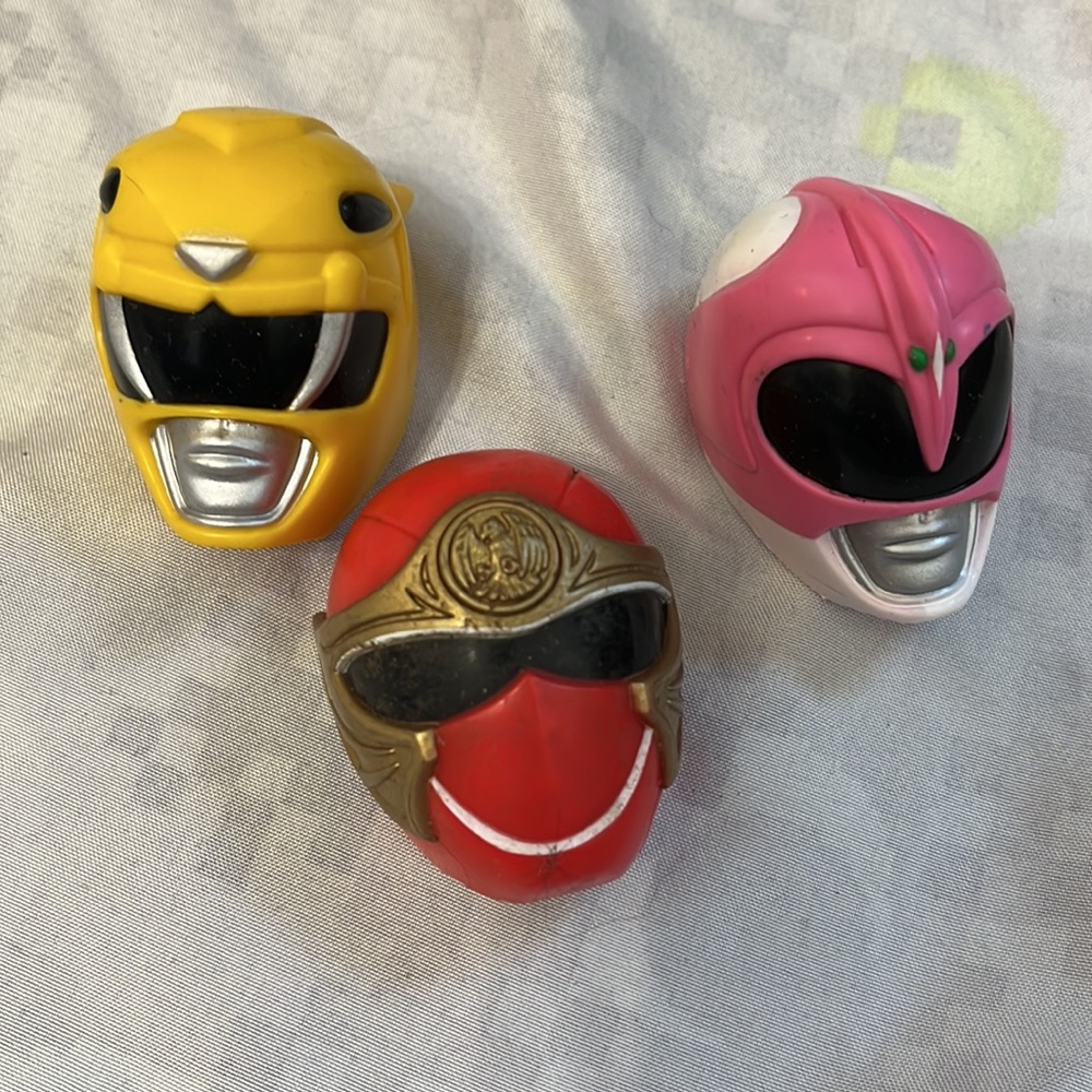 Power Ranger helmets - Picture 2 of 5